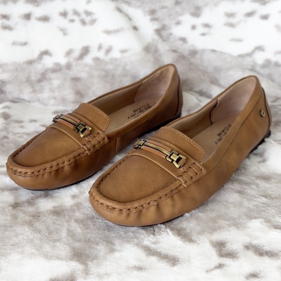 LifeStride Tan Loafers with Gold Hardware | Size 8.5M - Picture 6 of 12